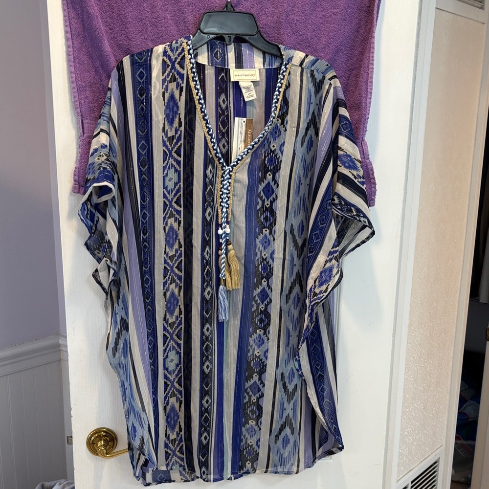 NWT Elegant Blue Patterned Women's Swim Coverup